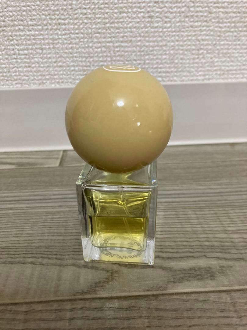 moonmilk Stora Skuggan 香水　ストラスクガン　ムーンミルク