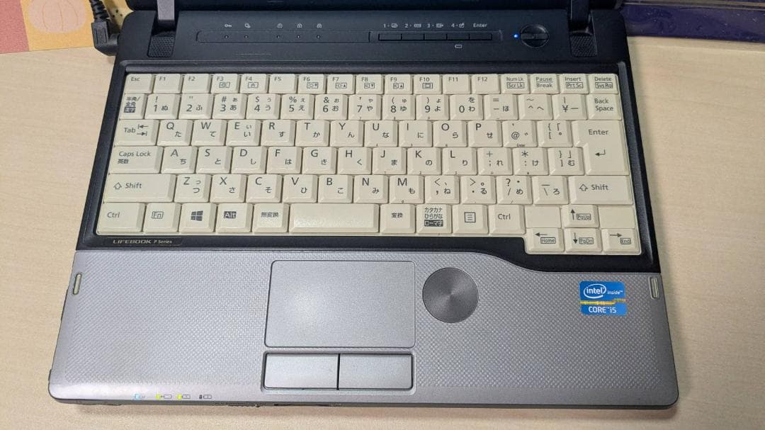 LIFE BOOK P772/G　Core i5 メモリ4G　動作・バッテリ良好