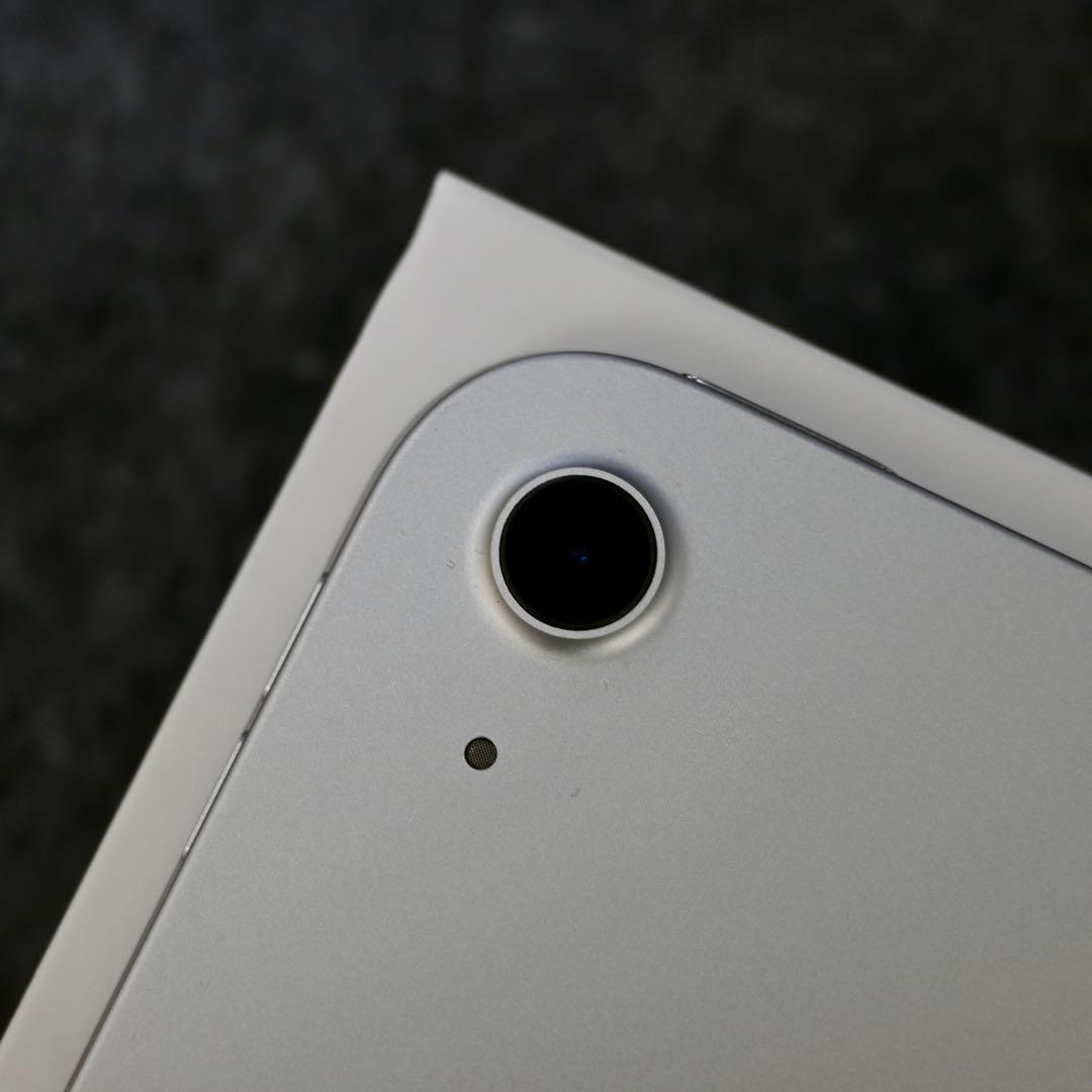 iPad 第10世代　シルバー　64GB
