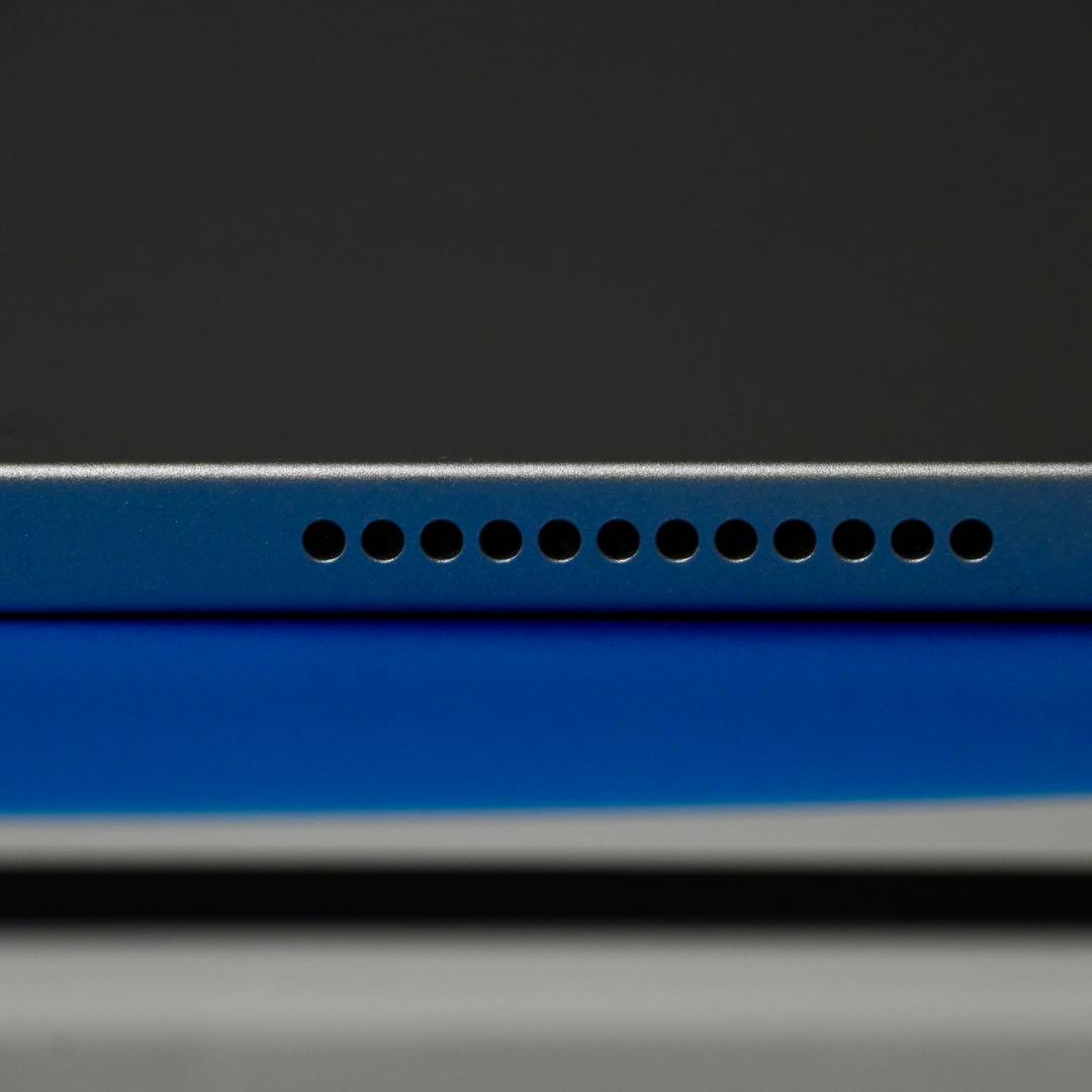 iPad 第10世代　シルバー　64GB