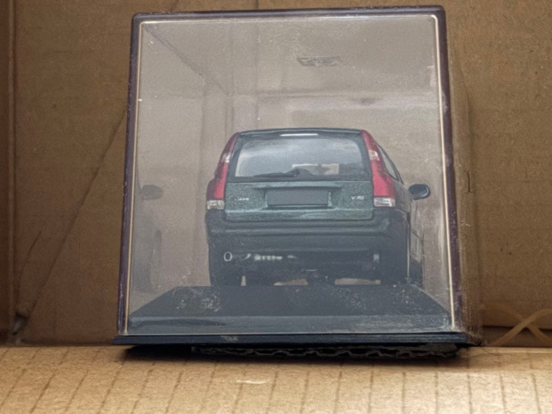 MINICHAMPS Volvo V70 1:43 限定1 of 1200