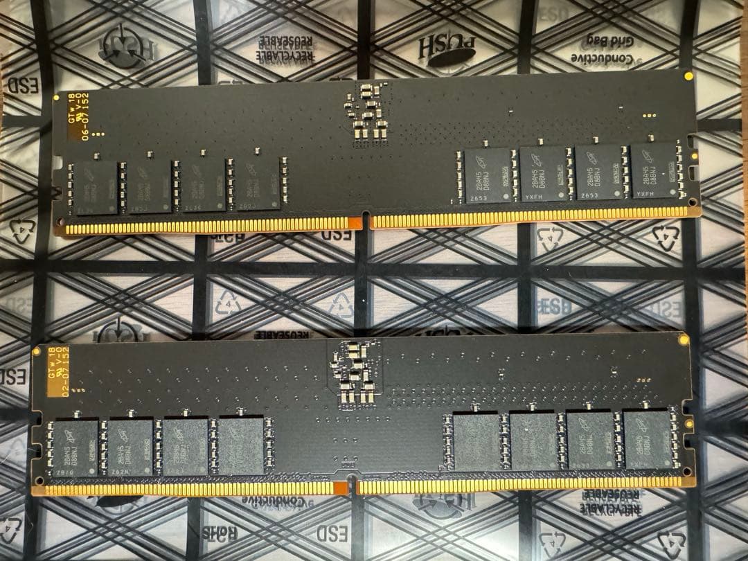 Y*i様 Crucial DDR5メモリ 64GB(32GBx2)