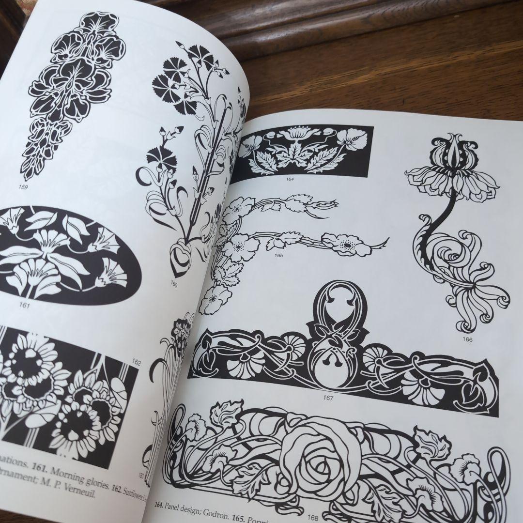 アール・ヌーヴォーフラワーデザイン洋書とアール・ヌーヴォー　飾り枠