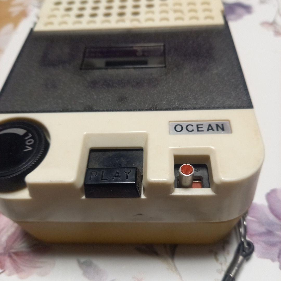 昭和モダンレトロレア物　OCEANカセットプレーヤー