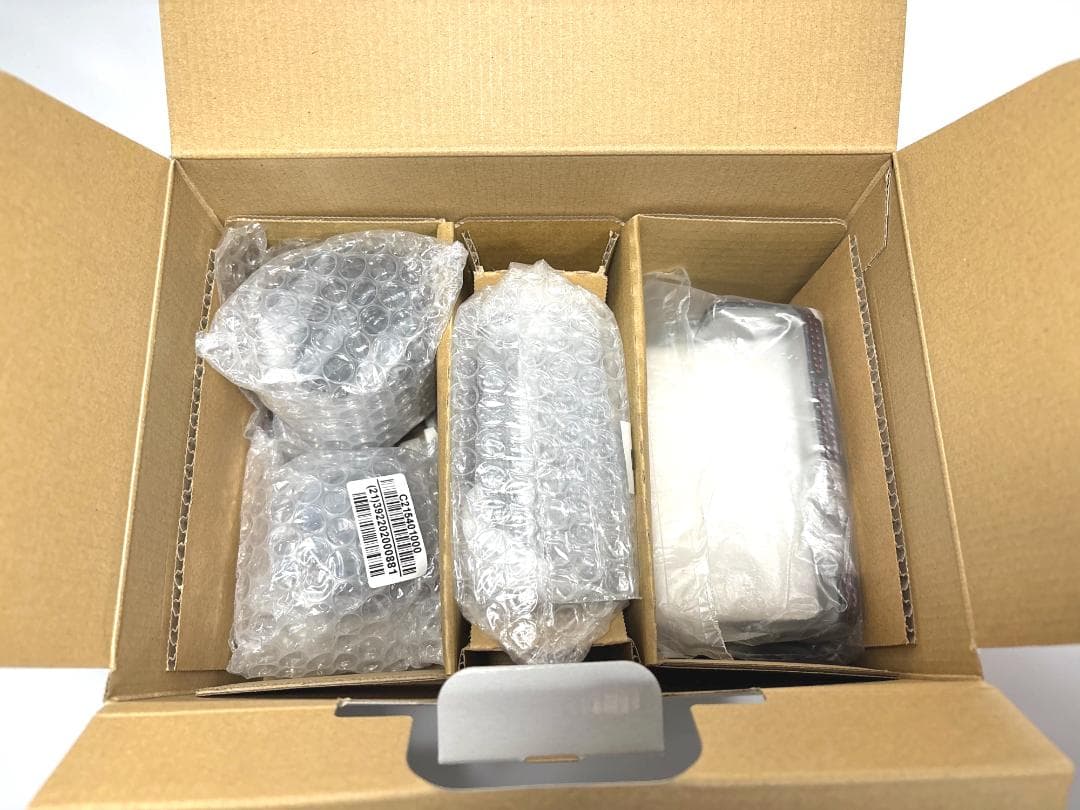 【新品未使用】Canon EOS M3 ダブルレンズキット 希少な新品・完品！