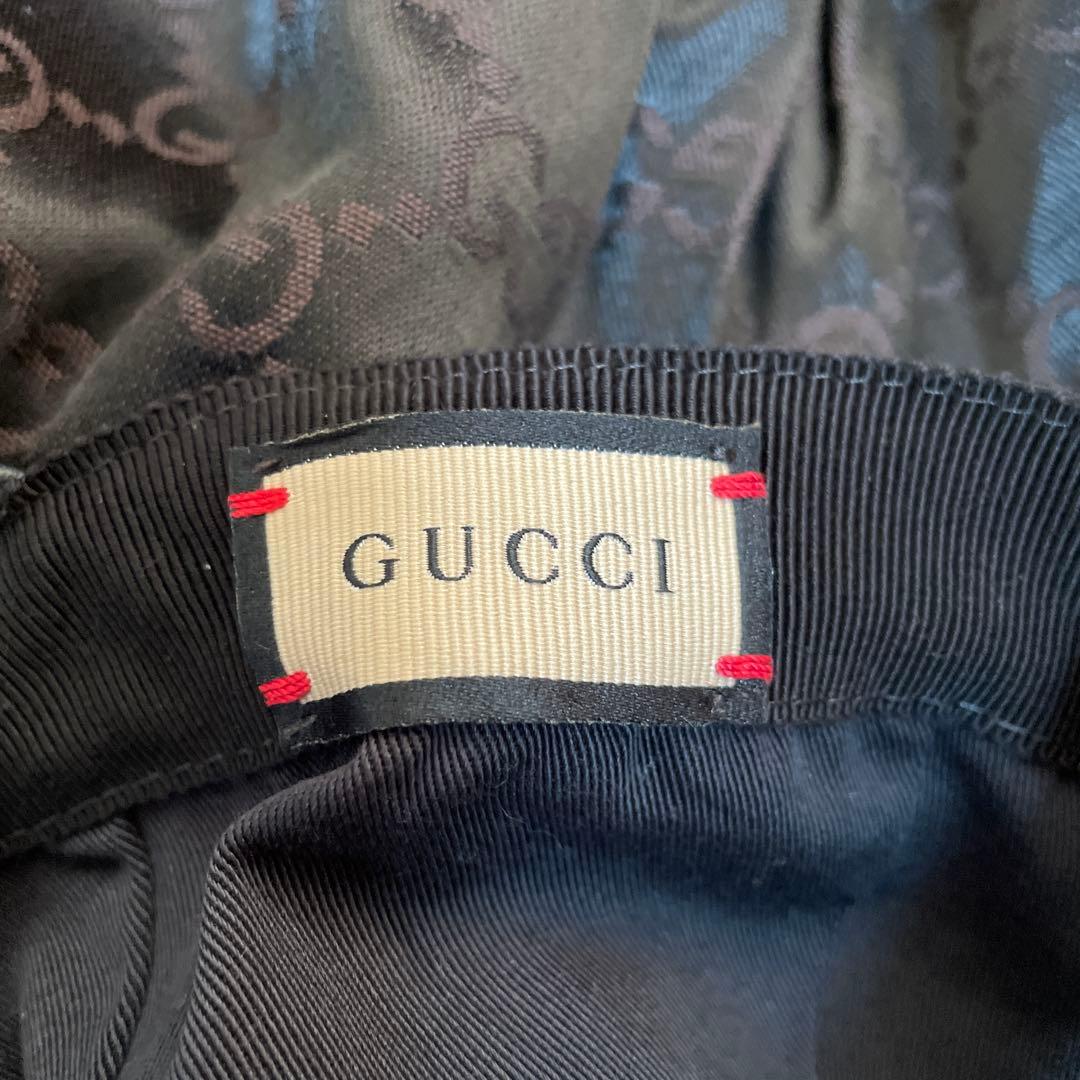 GUCCI ブラック ベースボールキャップ