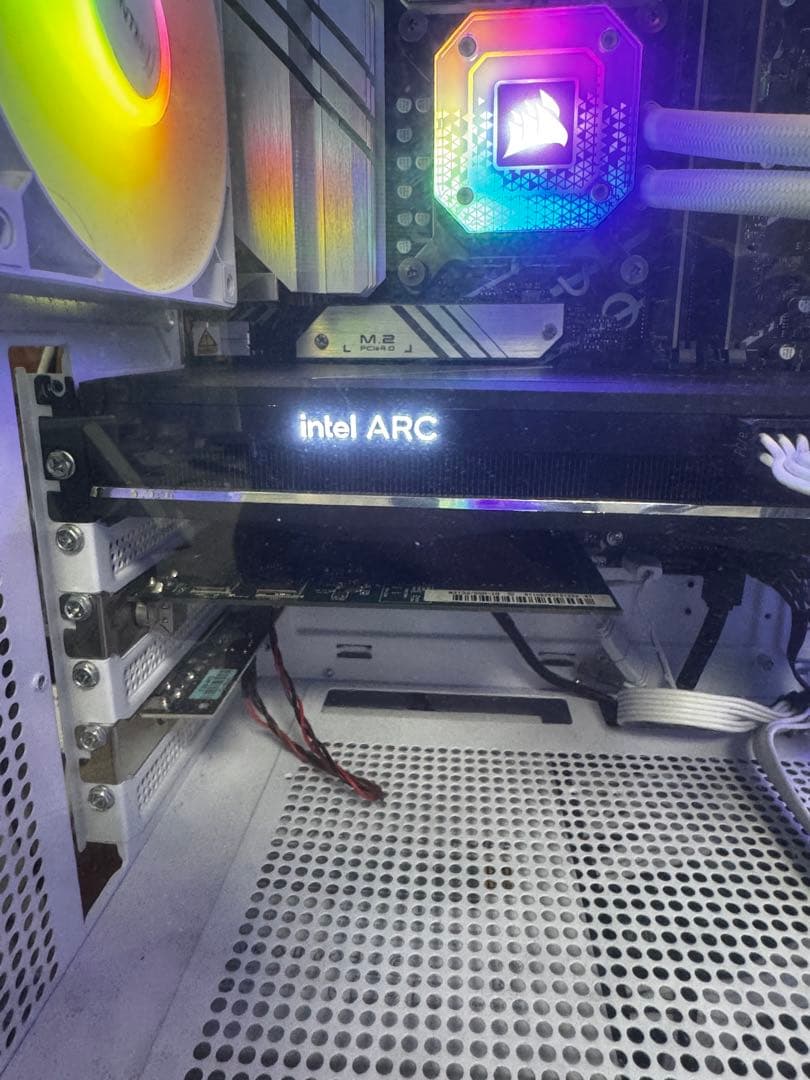 グラフィックボード・グラボ・ビデオカード Intel ARC A750 8GB Limited Edition