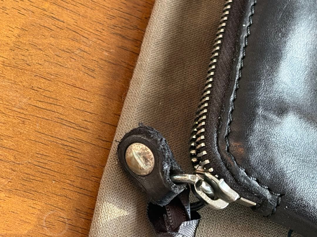 もふもふ‼️CAMPOMAGGI ブラック 二つ折り財布