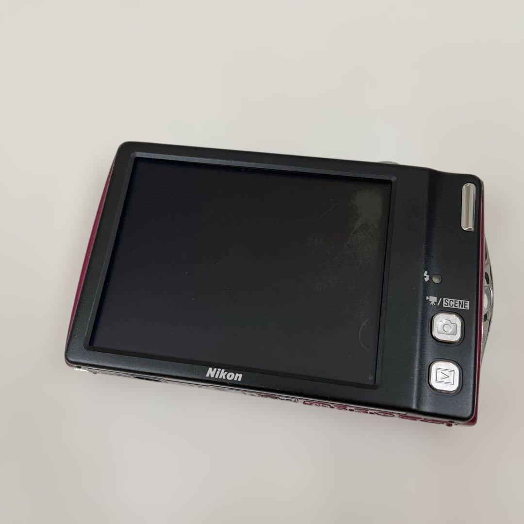 Nikon COOLPIX ピンク