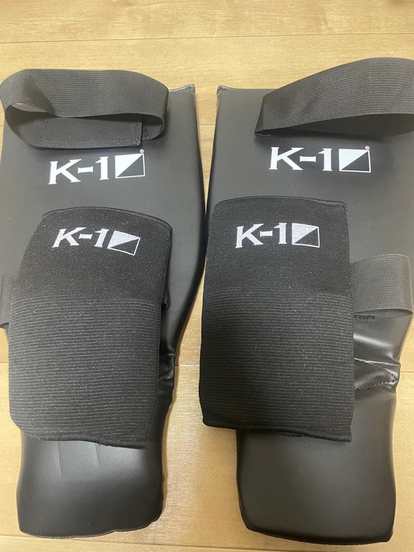 K-1 キックボクシング シンガード、膝の保護具