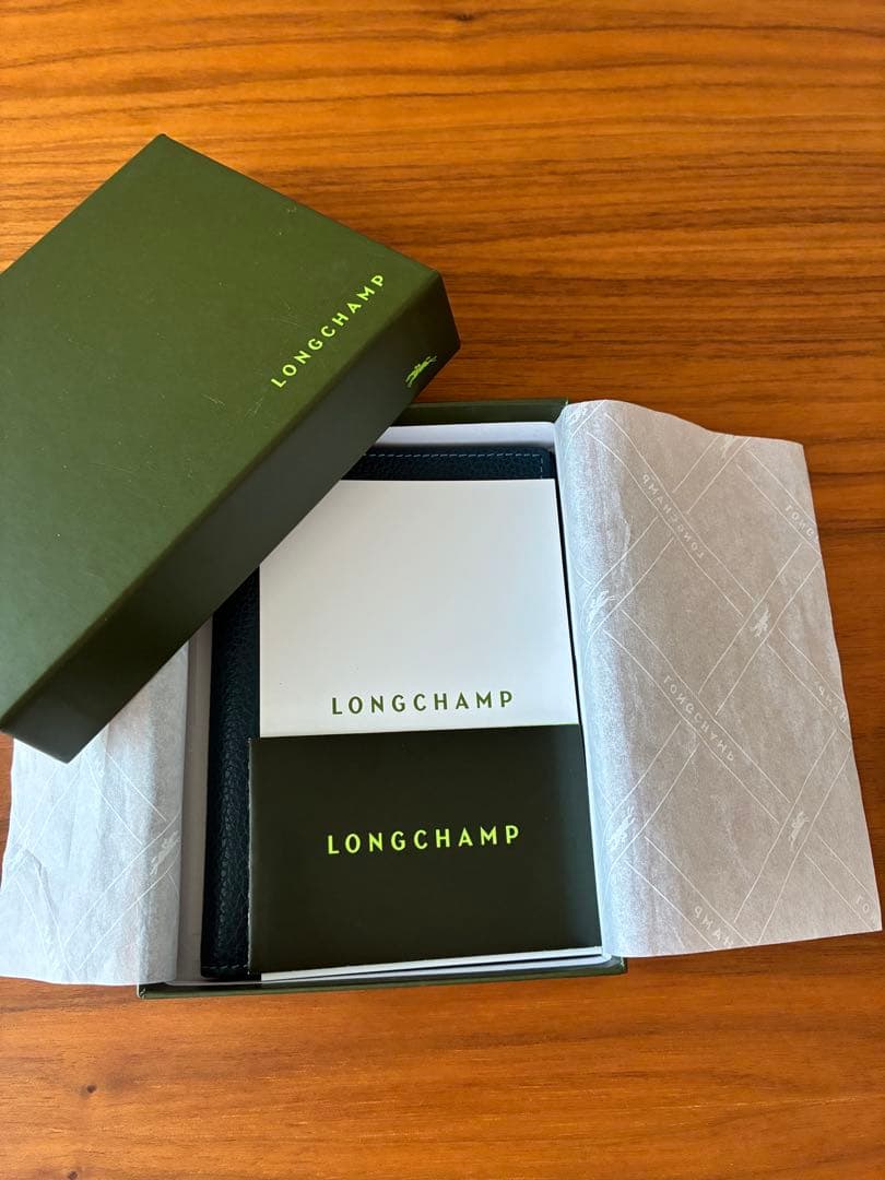 【新品】ロンシャン LONGCHAMP レザー パスポートケース
