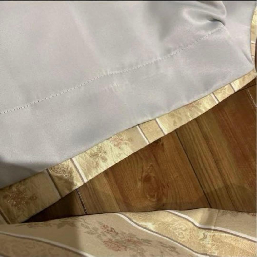 【専用】ユニベール　日本製　上品なお花柄の光沢カーテン　2枚組　遮光形状記憶