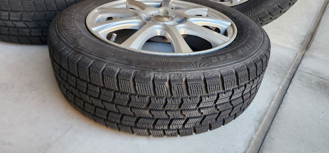 値下げしました☆【送料無料】スタッドレスタイヤ (175/65R15)