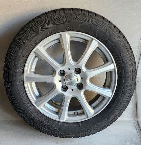 値下げしました☆【送料無料】スタッドレスタイヤ (175/65R15)