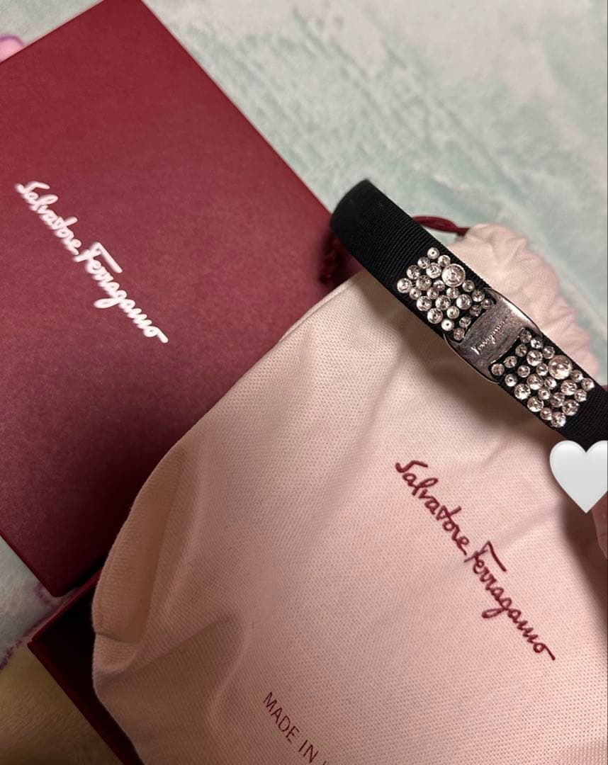 Ferragamo　フェラガモ　カチューシャ