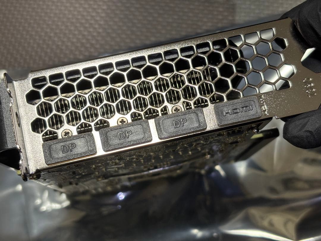 【美品】NVIDIA GeForce RTX 4060 Ti 8GB