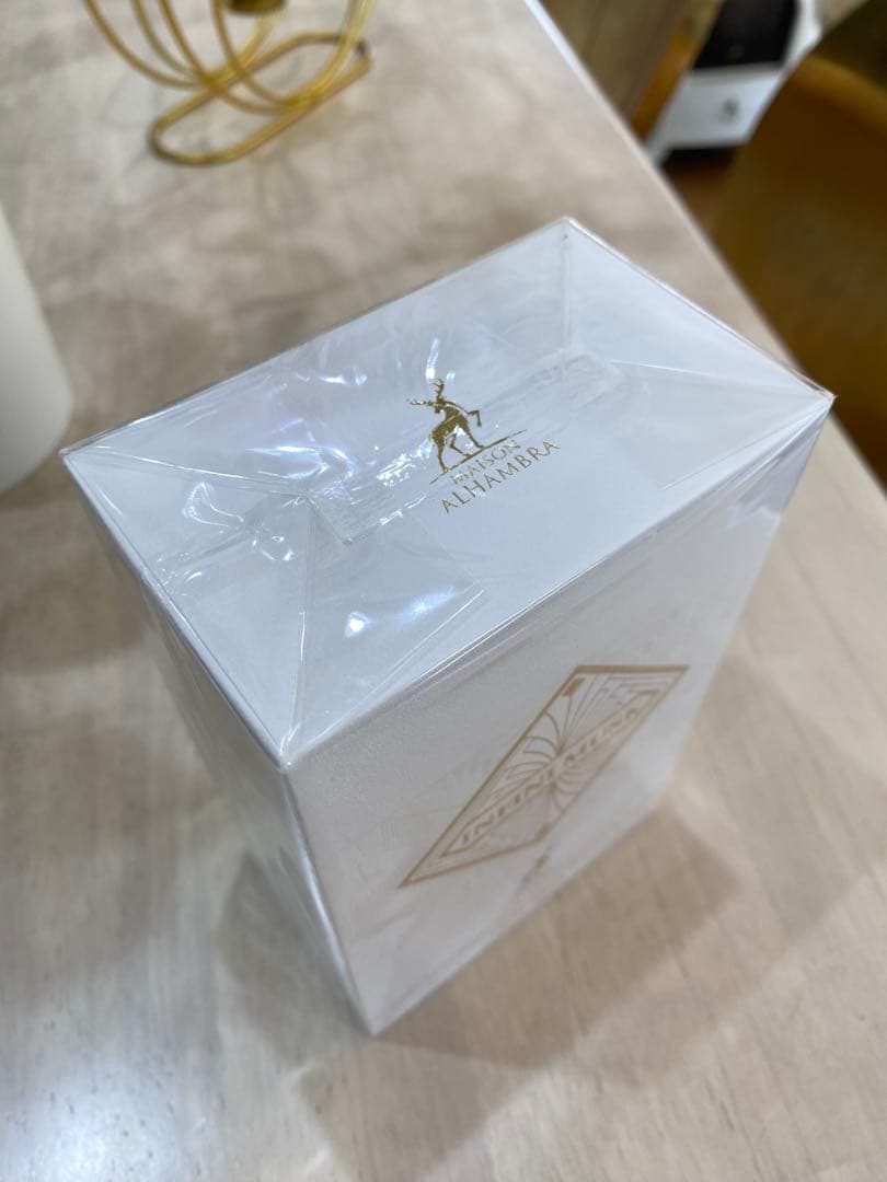 Maison Alhambra Infini Musk ジョン様