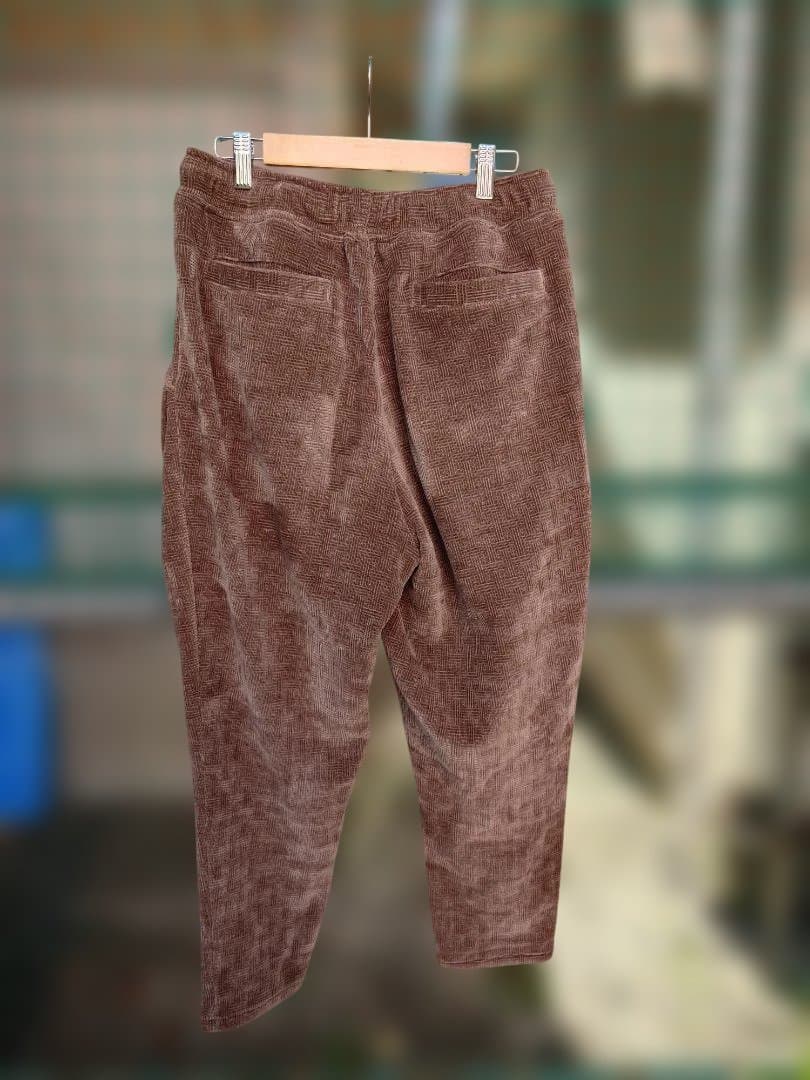 カンビオ Mole Lattice Jacquard テーパードパンツ