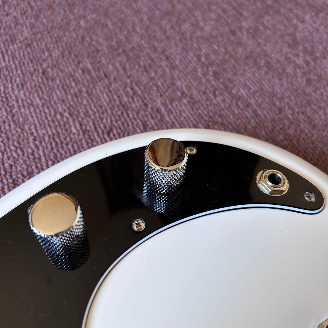 ベース Fender Precision Bass Player II