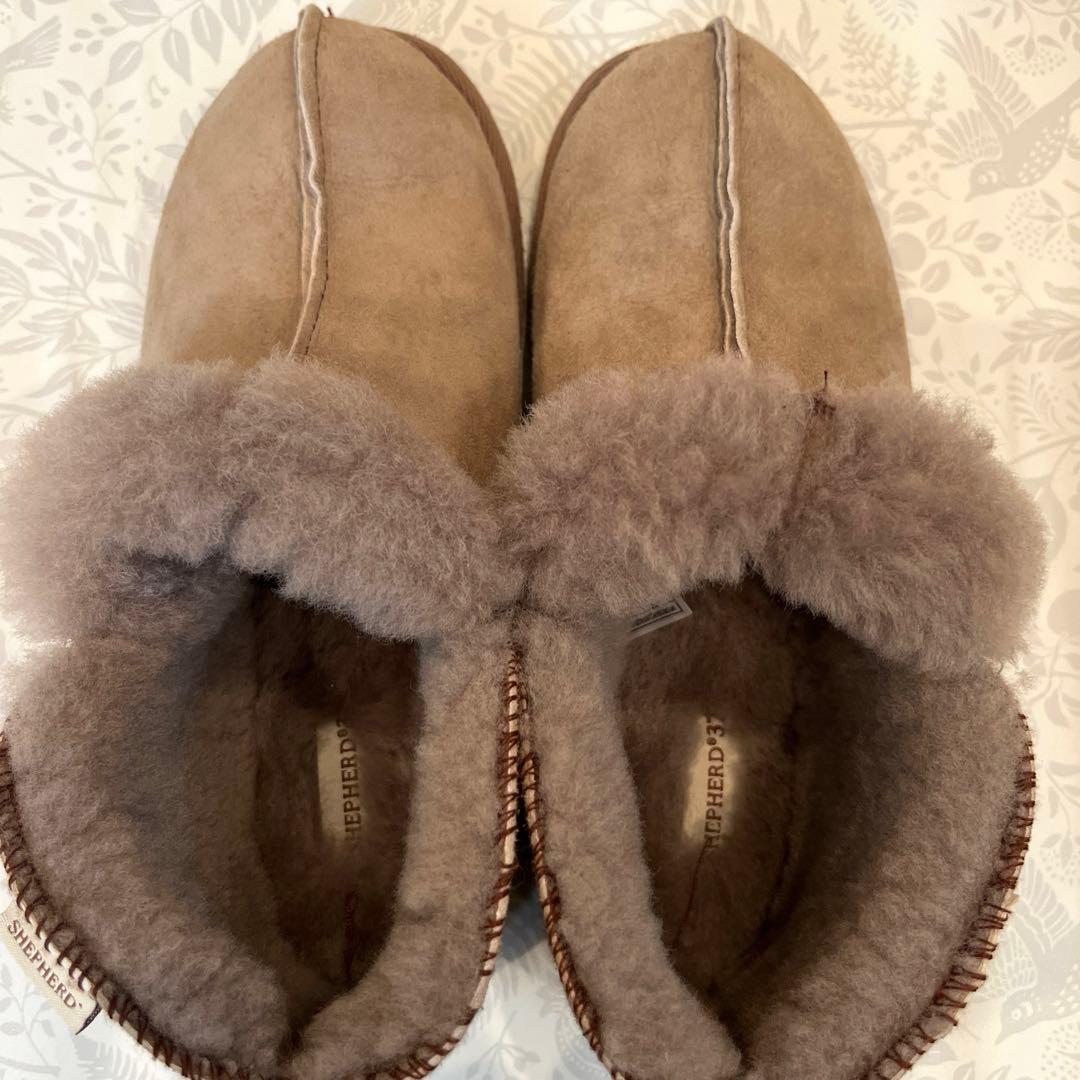 【未使用品】SHEPHERD SHEEPSKIN ムートンアンクルブーツ　37