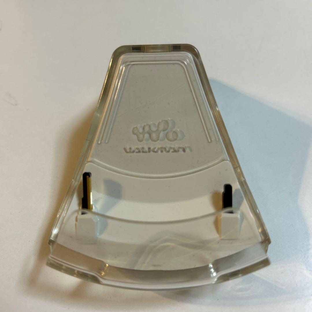 ジャンク品　SONY CDウォークマン D-NE820 WALKMA ホワイト