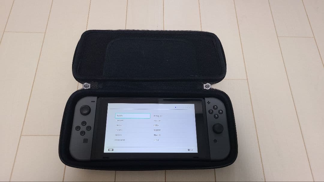 【中古品】Nintendo Switch 本体(グレー)