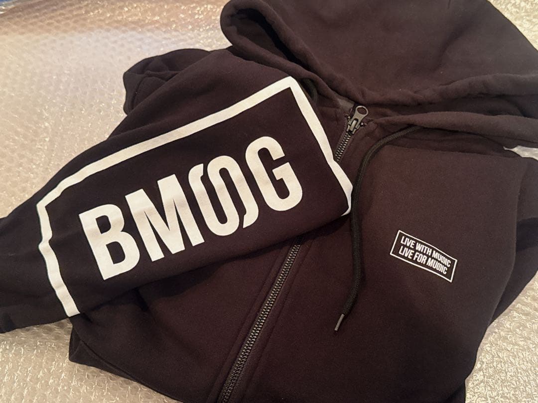 【美品】BMSG ジップ　パーカー　Lサイズ