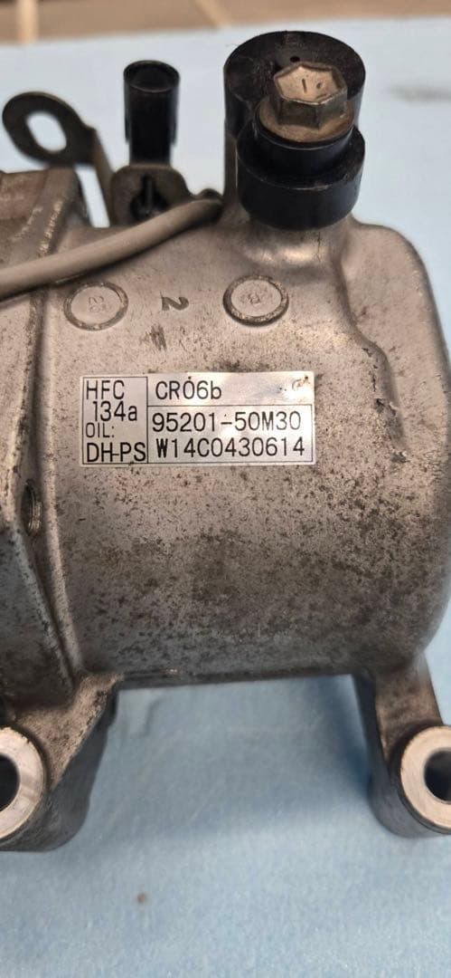 95201-50M30 　ワゴンR MH34S　 エアコンコンプレッサー