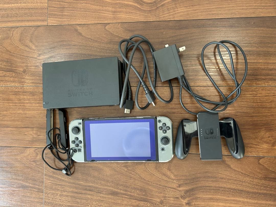 【ケース付】Nintendo Switch 1 本体