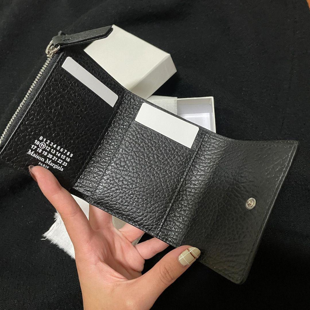 メゾンマルジェラ 三つ折り財布 グレインレザー 財布