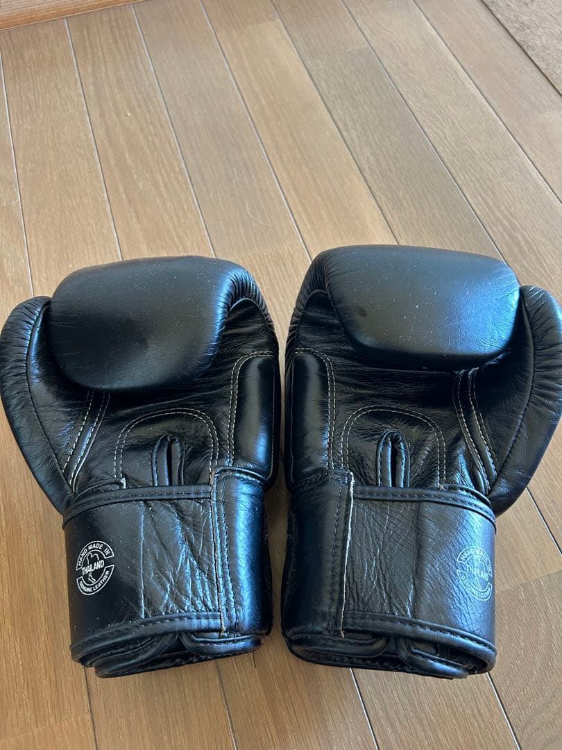 Fairtex ONE ボクシンググローブ 黒
