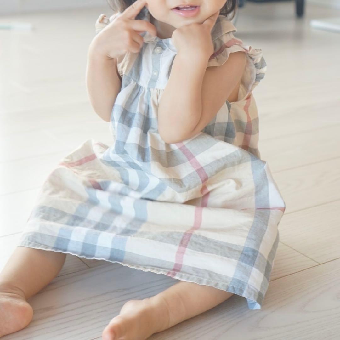 Burberry ワンピース　パンツつき　ベビー
