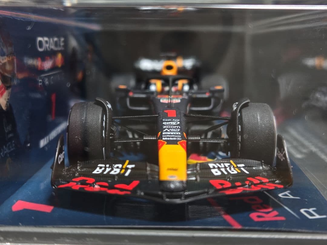 Spark Redbull RB19 M.フェルスタッペン　1/43