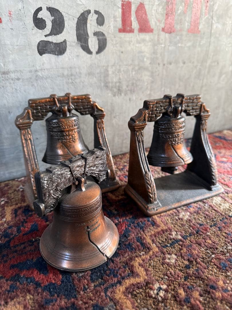 アンティーク雑貨 Liberty Bell book end