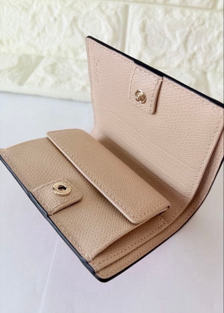 みぅみぅ☆　　　　　　FURLA財布