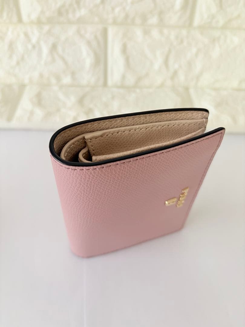 みぅみぅ☆　　　　　　FURLA財布