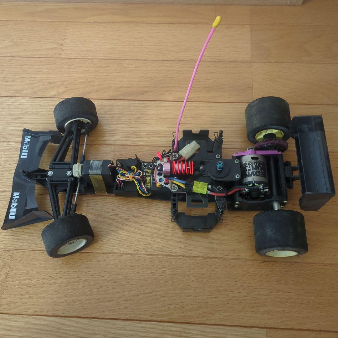 電動ラジコンカーと充電器セット
