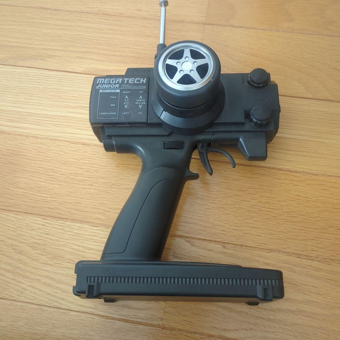 電動ラジコンカーと充電器セット