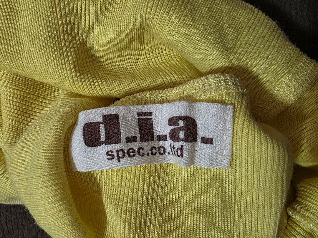 本日限定大幅値下げ　 d.i.a. イエロージッパーキャミソール