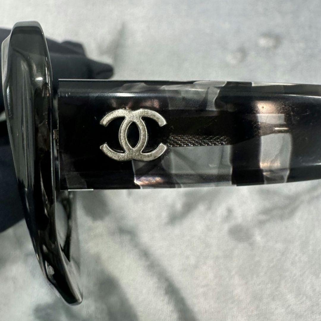 Chanel キャットアイ サングラス グレー/ブラック