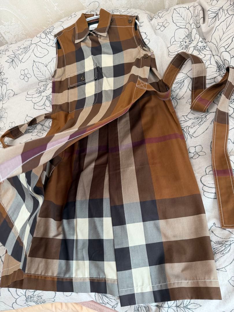 【BURBERRY】ブラウン系チェック ノースリーブワンピース