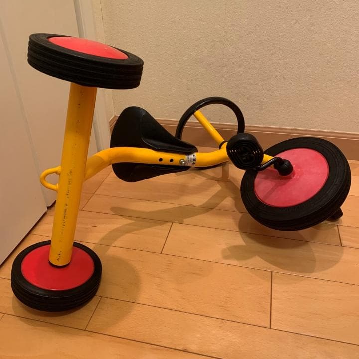 ウインザー　ボーネルンド　丸ハンドル三輪車　黄色