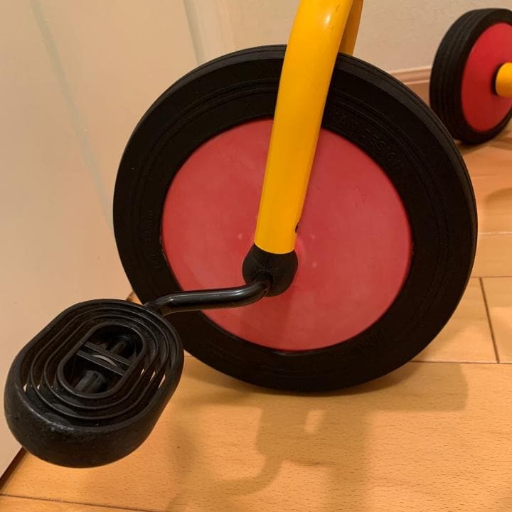 ウインザー　ボーネルンド　丸ハンドル三輪車　黄色