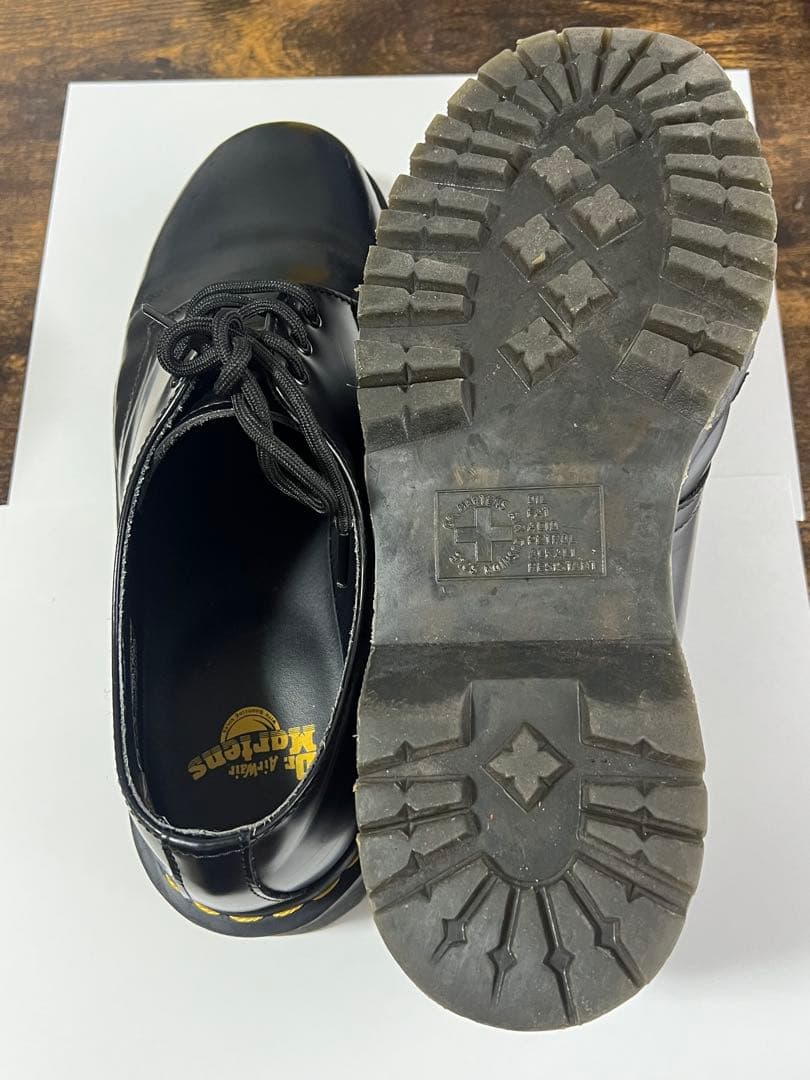 Dr. Martens ブラックデッキシューズ