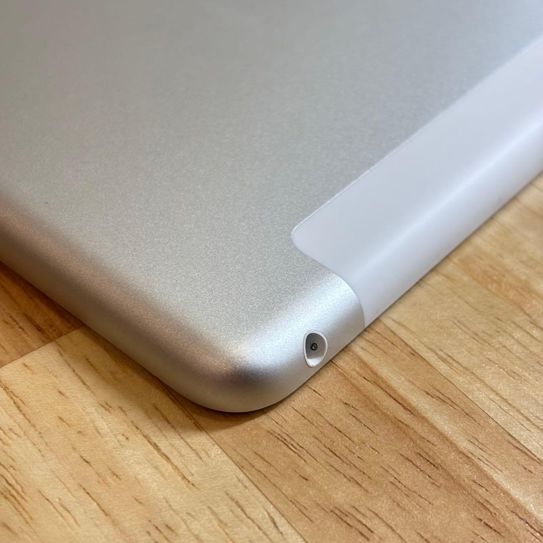 iPad 第6世代 32GB SIMフリー バッテリー最大量95%