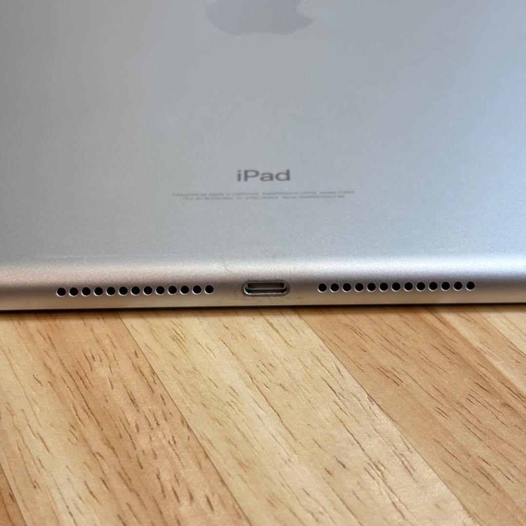 iPad 第6世代 32GB SIMフリー バッテリー最大量95%
