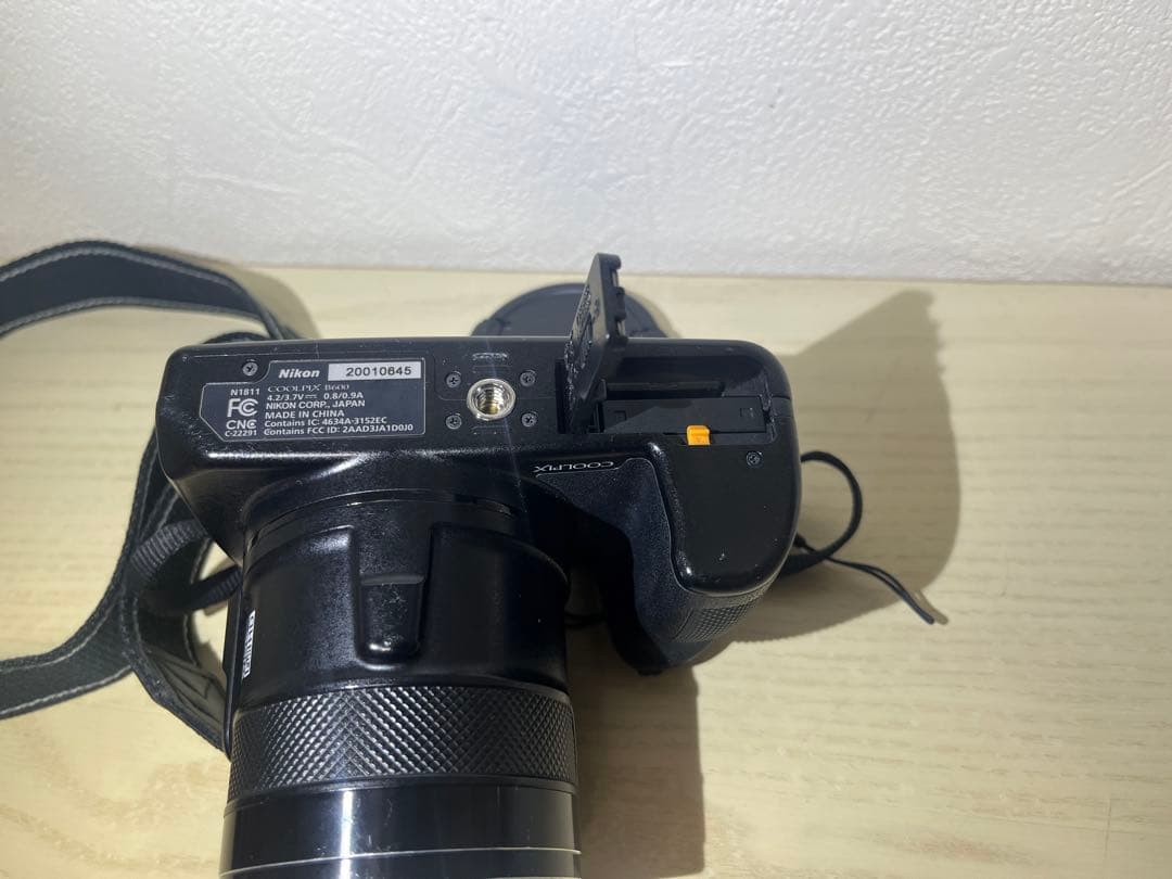 Nikon coolpixB600デジタルカメラ 広角レンズ付き