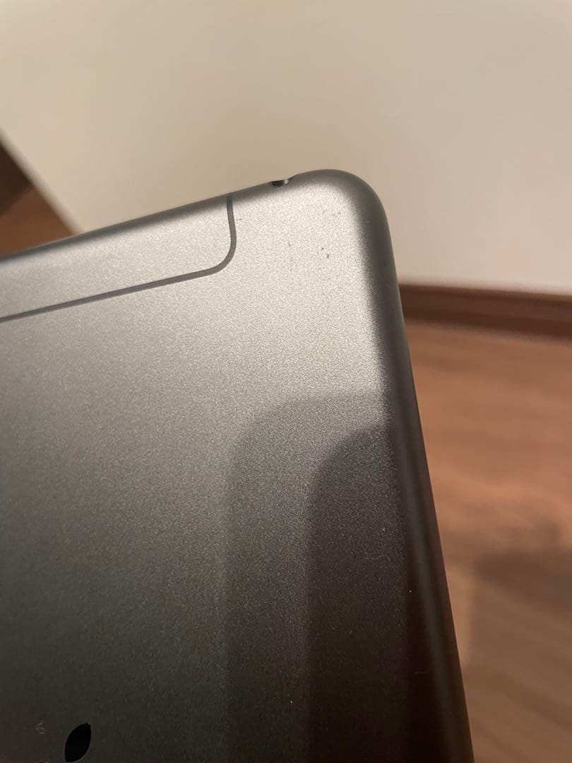 ひ*☆様 バッテリー状態98% ipad mini5 セルラー スペースグレー