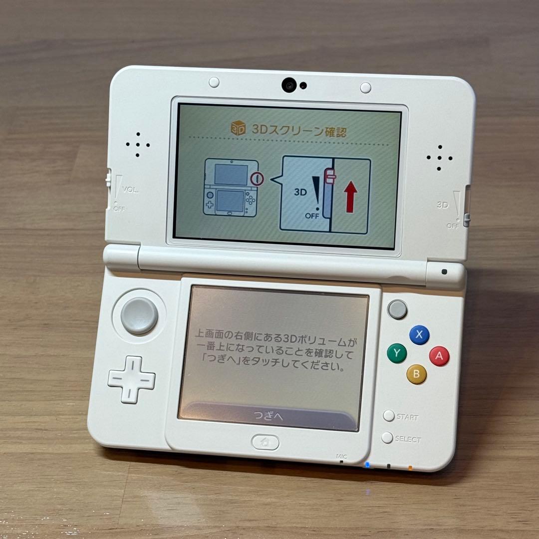 4-043【美品】Newニンテンドー3DS ホワイト