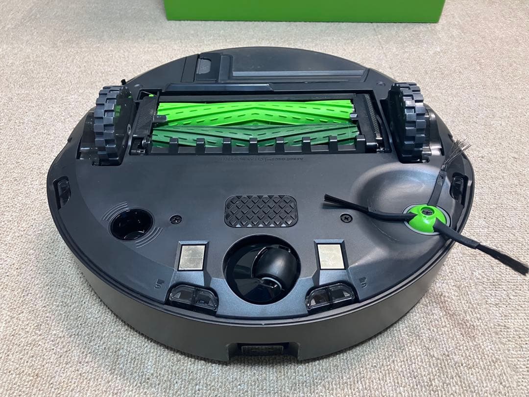 た*り様 iRobot Roomba i7 本体と付属品